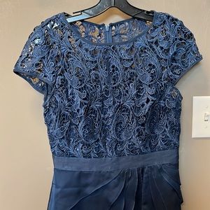 Adrianna Papell navy dress, size 6